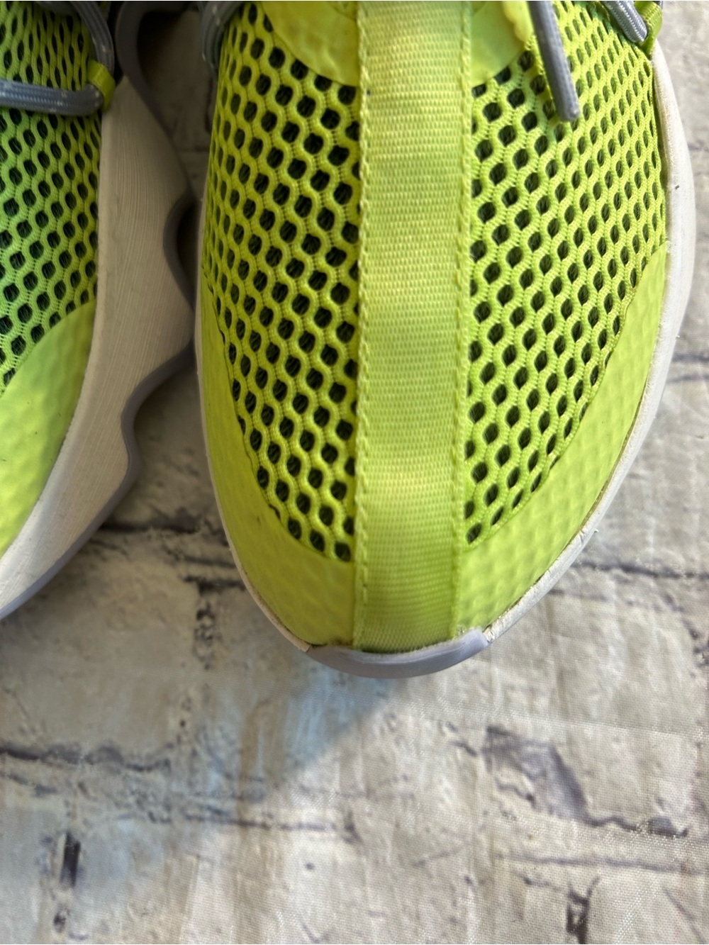 SOREL KINETIC IMPACT 11 LACE-UP NEON AND GREY/WHITE SNEAKERS WOMEN’S SIZE 7.5 - Picture 6 of 11